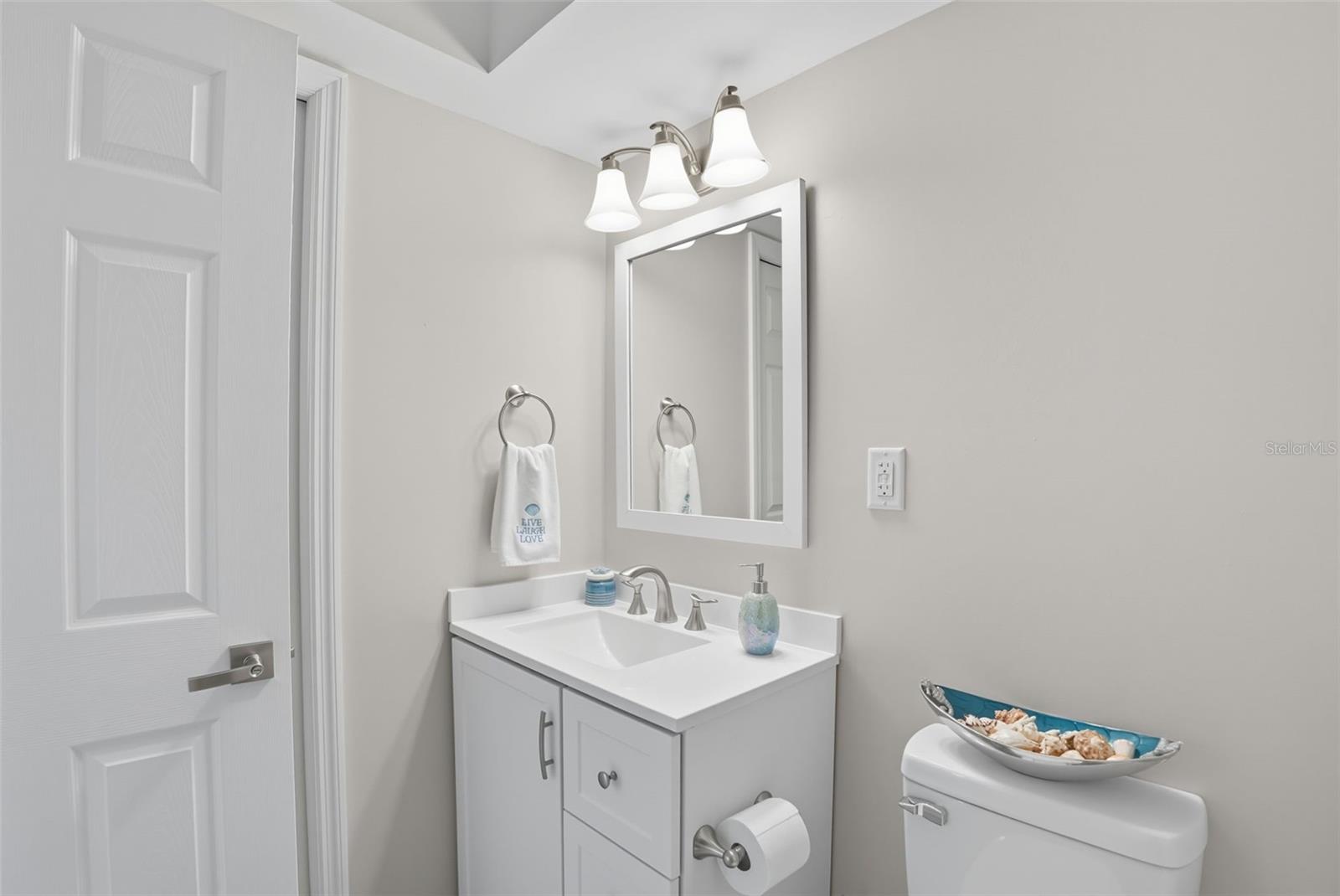 Image 19 of 22 For 14459 River Beach Drive 218