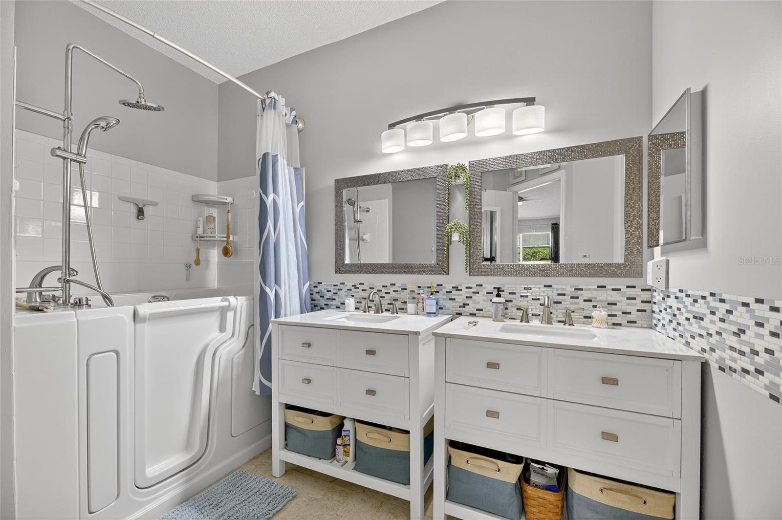 Image 24 of 47 For 1574 Nantucket Drive 131