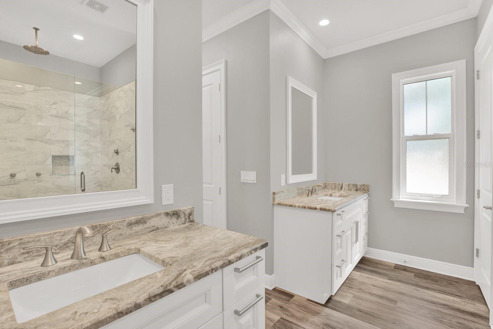 Image 18 of 68 For 1901 25th Avenue N