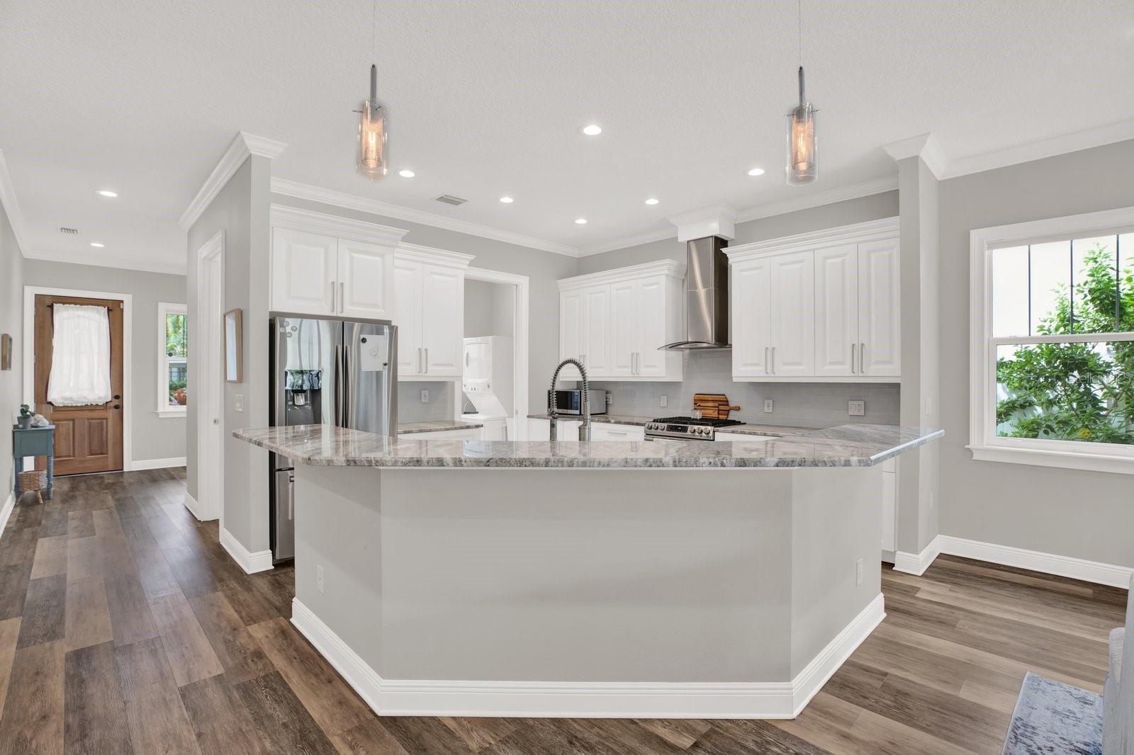 Image 7 of 68 For 1901 25th Avenue N
