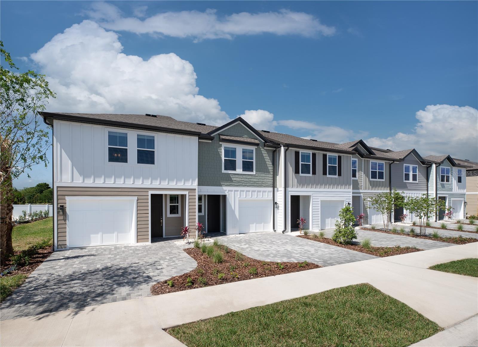 Image 2 of 3 For 7653 Deer Valley Cir.