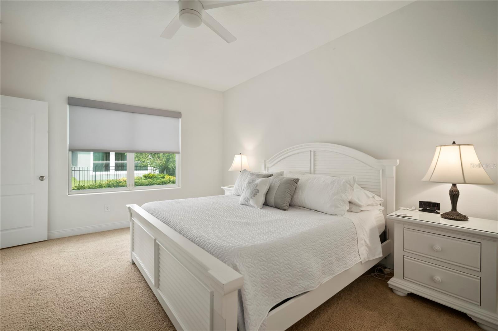 Listing photo id 25 for 5615 Silver Sun Drive