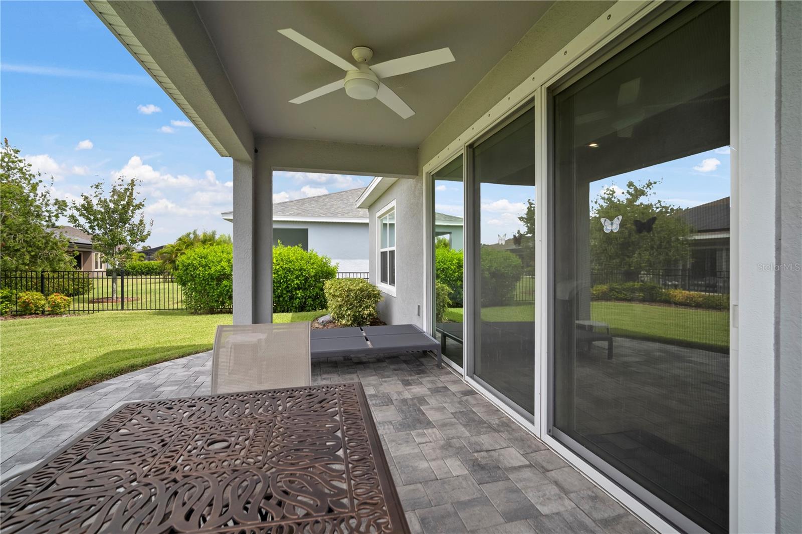 Listing photo id 40 for 5615 Silver Sun Drive