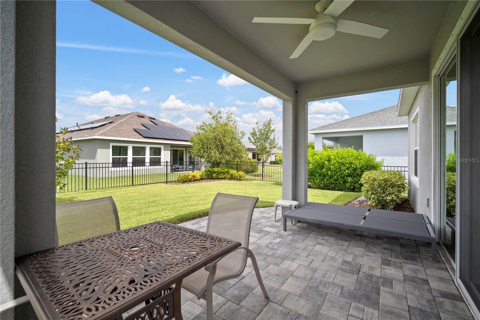 Listing photo id 41 for 5615 Silver Sun Drive