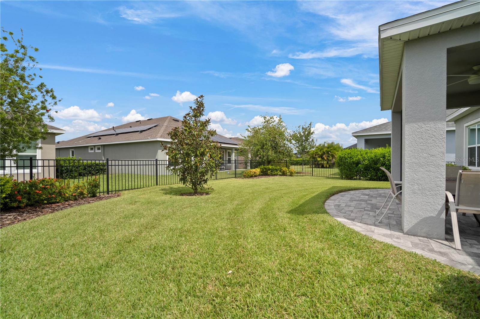 Listing photo id 47 for 5615 Silver Sun Drive