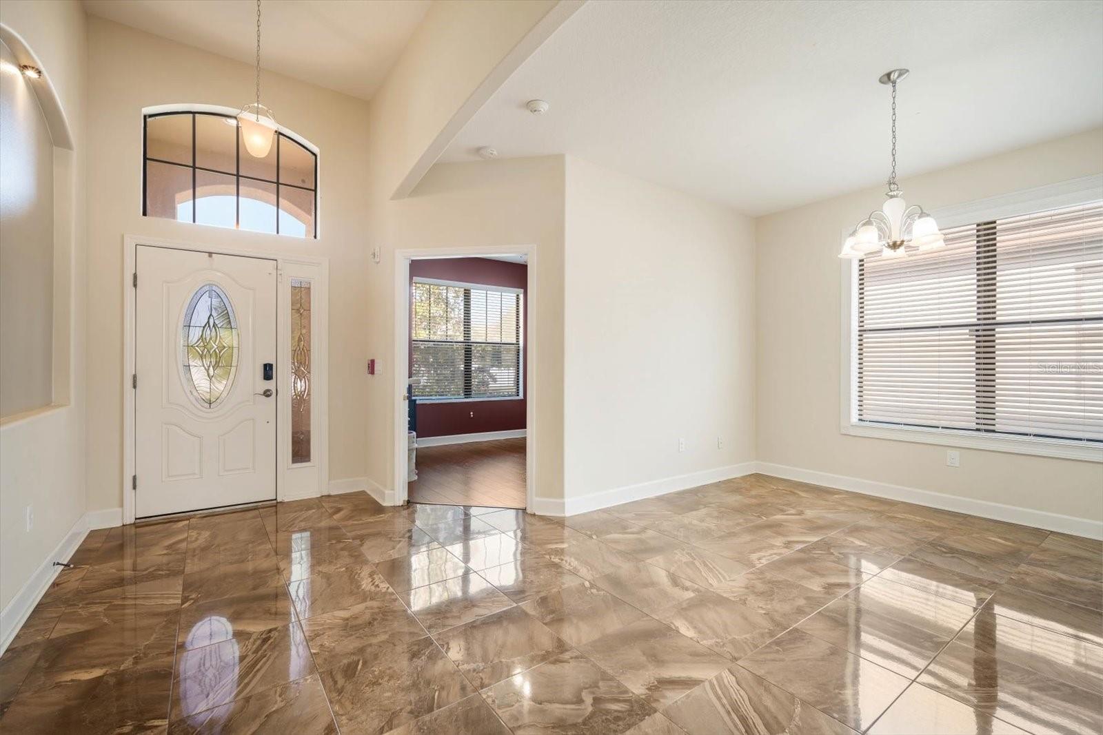 Image 13 of 33 For 8522 White Poplar Drive