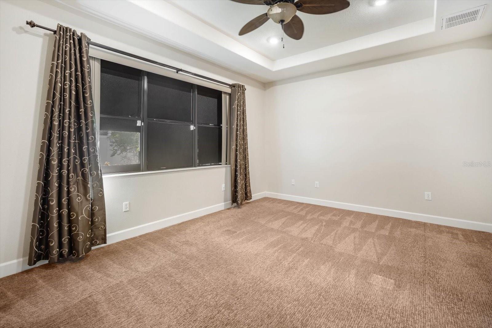 Image 22 of 33 For 8522 White Poplar Drive