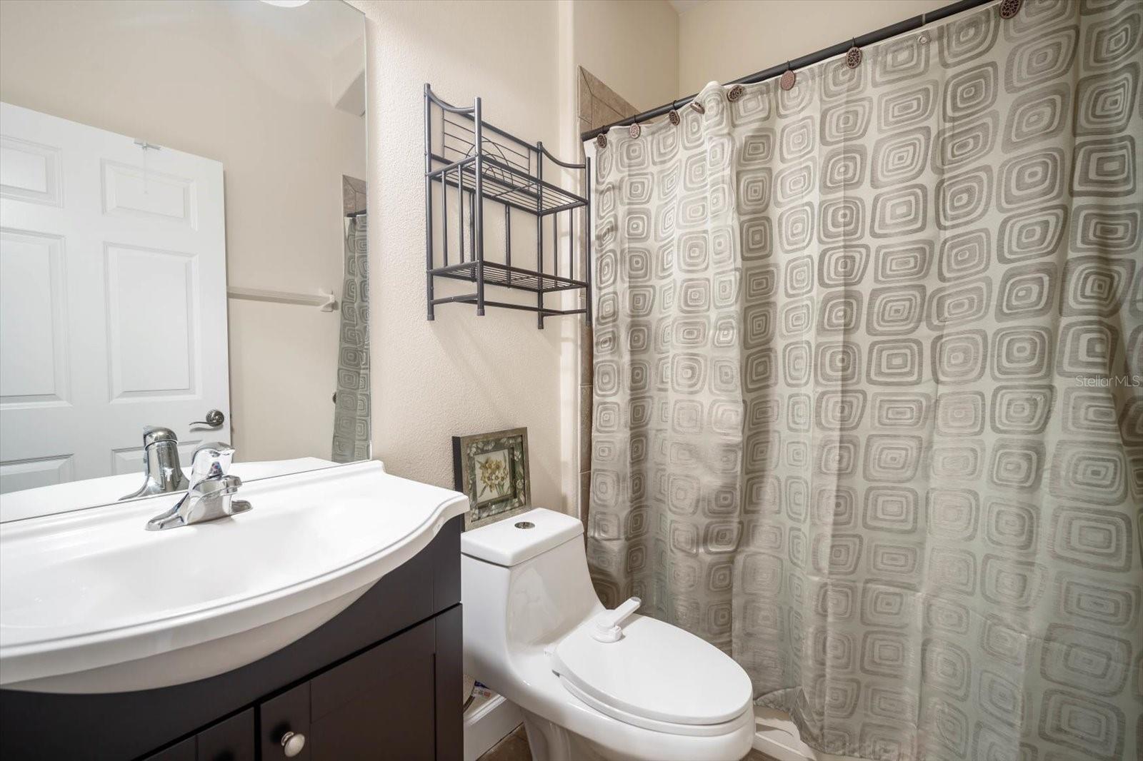 Image 24 of 33 For 8522 White Poplar Drive