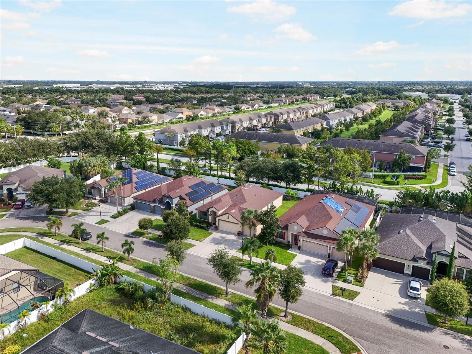 Image 4 of 33 For 8522 White Poplar Drive