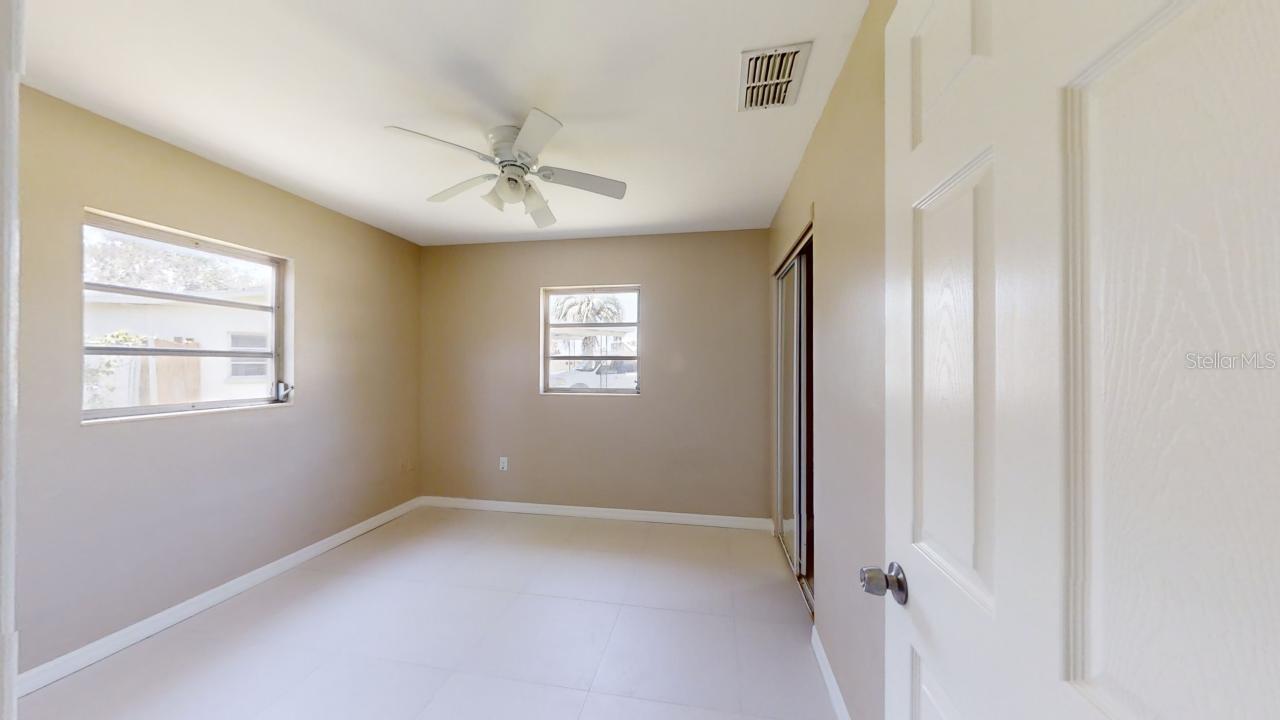 Image 14 of 22 For 4902 Largo Terrace