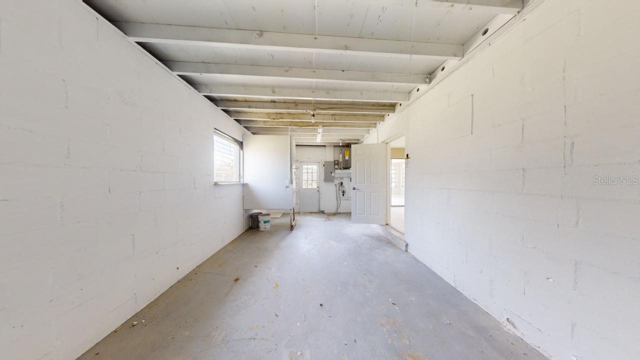 Image 16 of 22 For 4902 Largo Terrace
