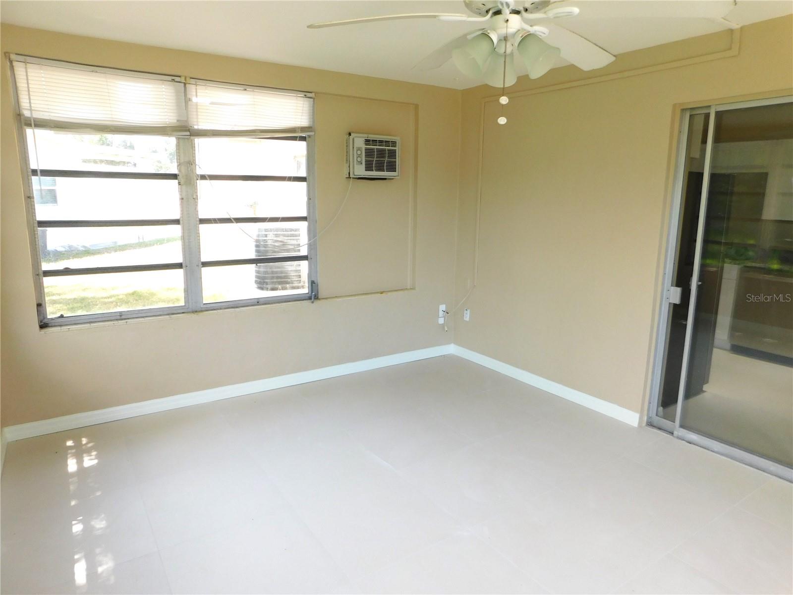 Image 17 of 22 For 4902 Largo Terrace