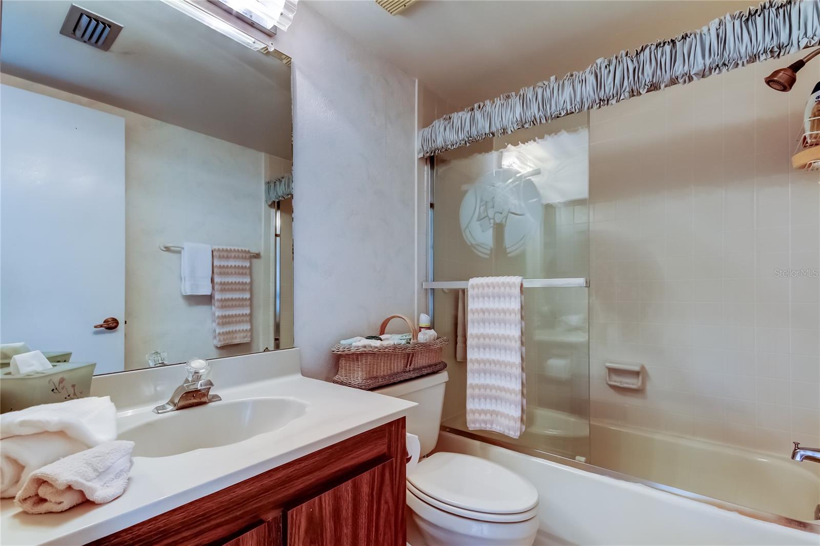 Image 15 of 28 For 6268 Palma Del Mar Boulevard S 213