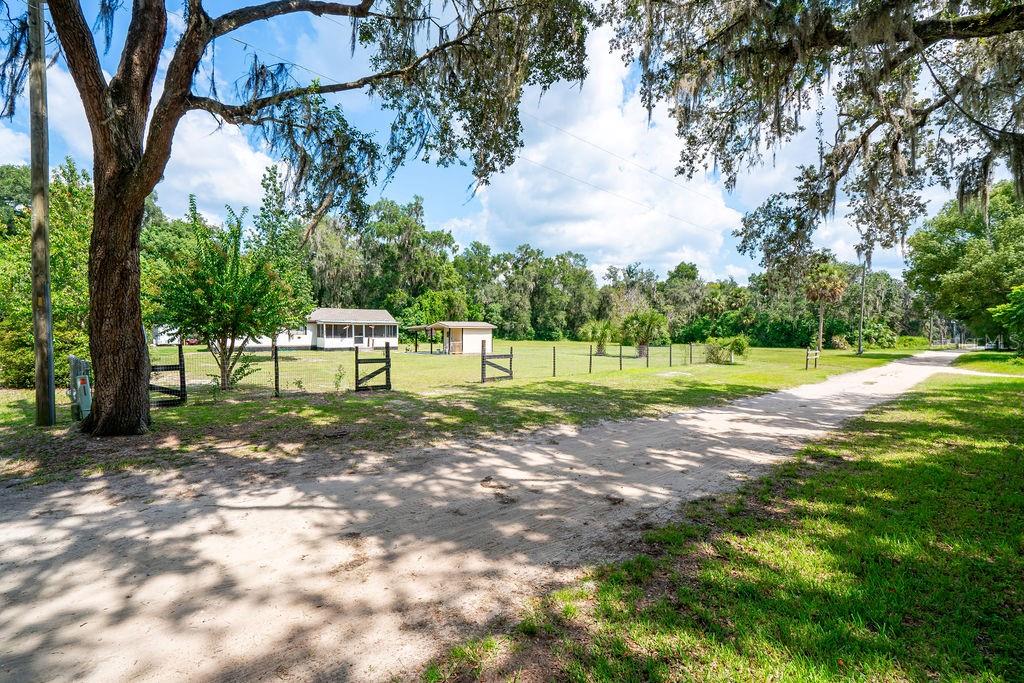 Image 13 of 35 For 44641 State Road 19