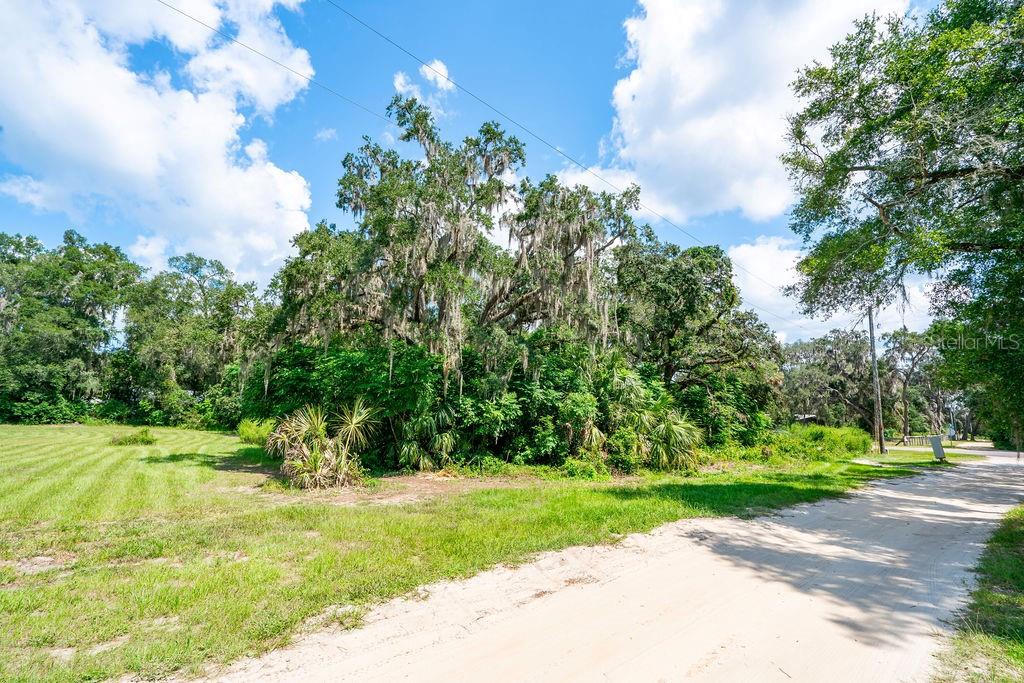 Image 7 of 35 For 44641 State Road 19
