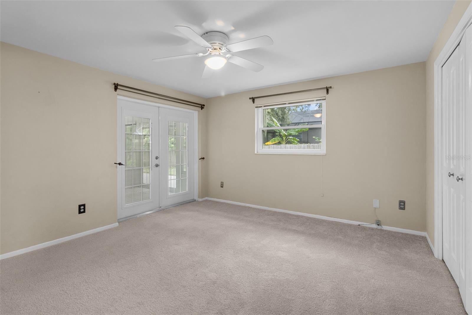Image 18 of 37 For 2267 Manor Court