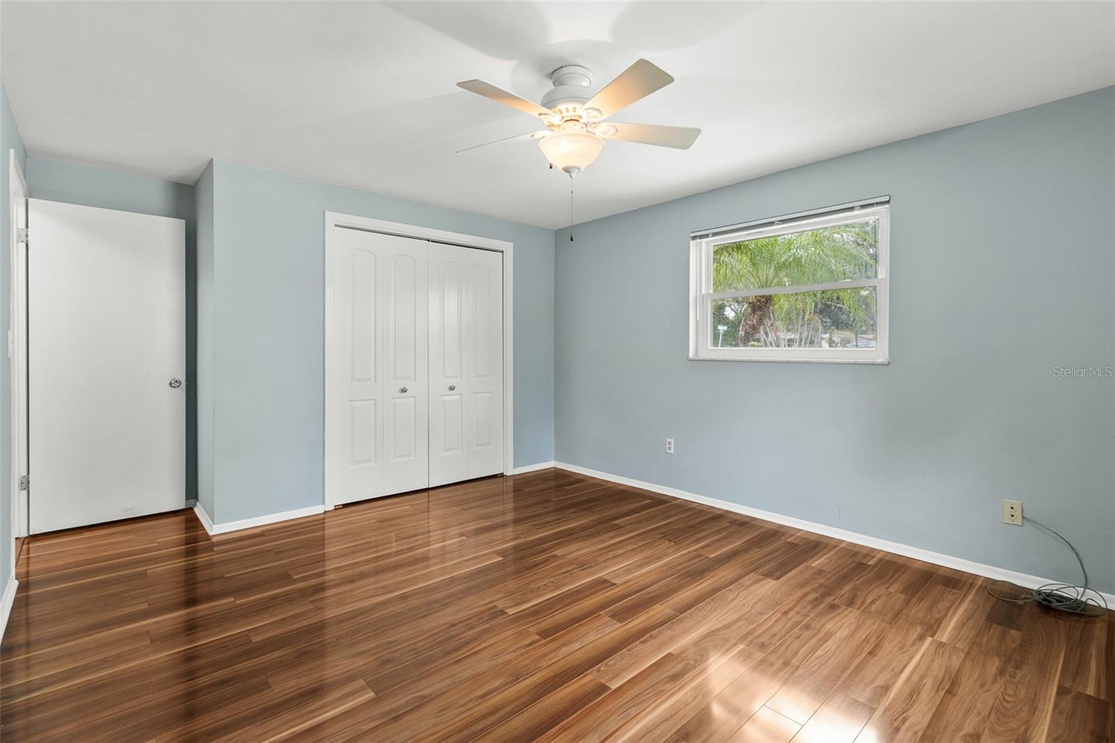 Image 21 of 37 For 2267 Manor Court