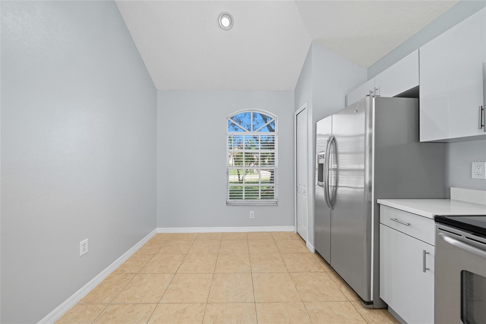 Image 12 of 40 For 3712 Bellewater Boulevard