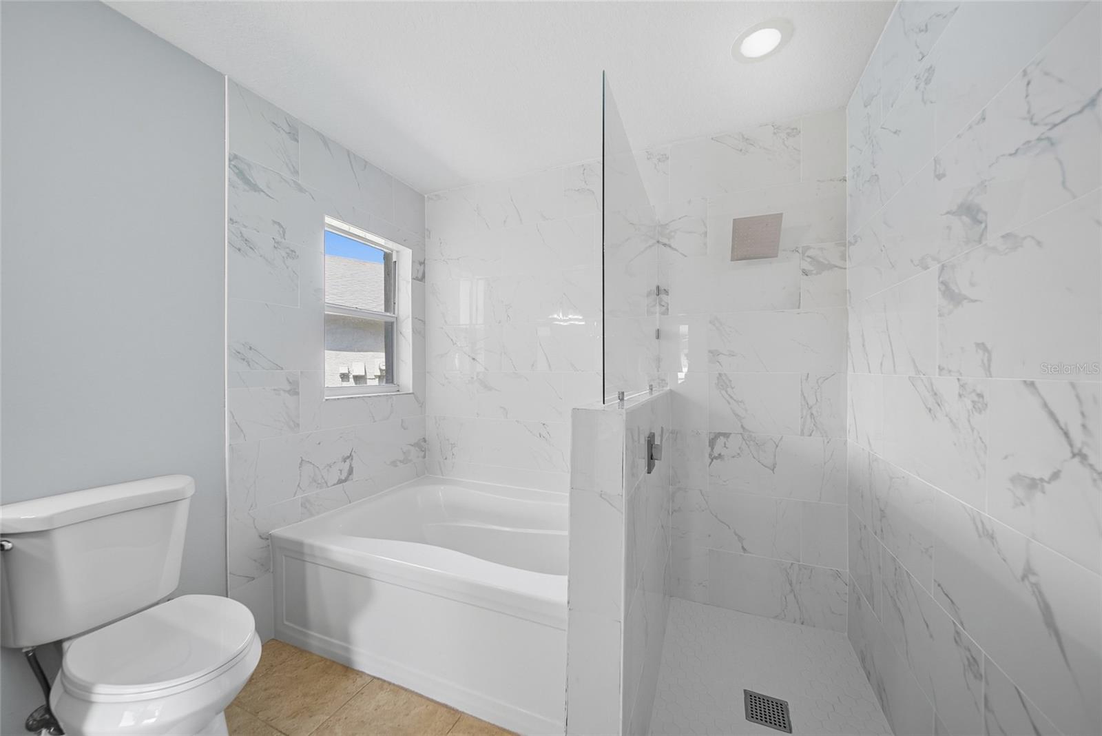 Image 16 of 40 For 3712 Bellewater Boulevard