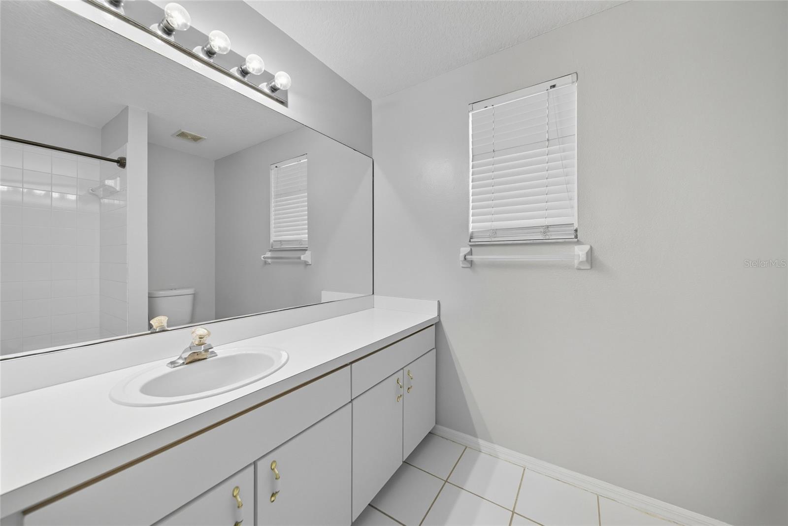 Image 23 of 40 For 3712 Bellewater Boulevard