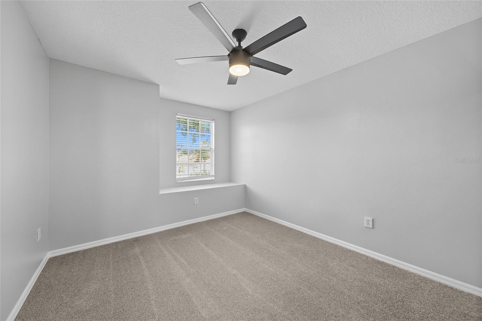 Image 27 of 40 For 3712 Bellewater Boulevard