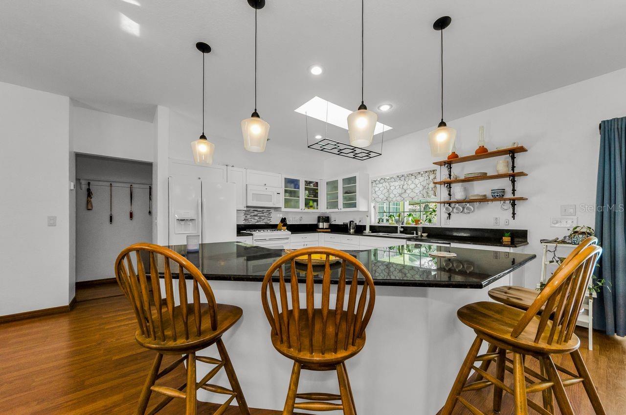 Image 11 of 60 For 1611 Gulf Beach Boulevard