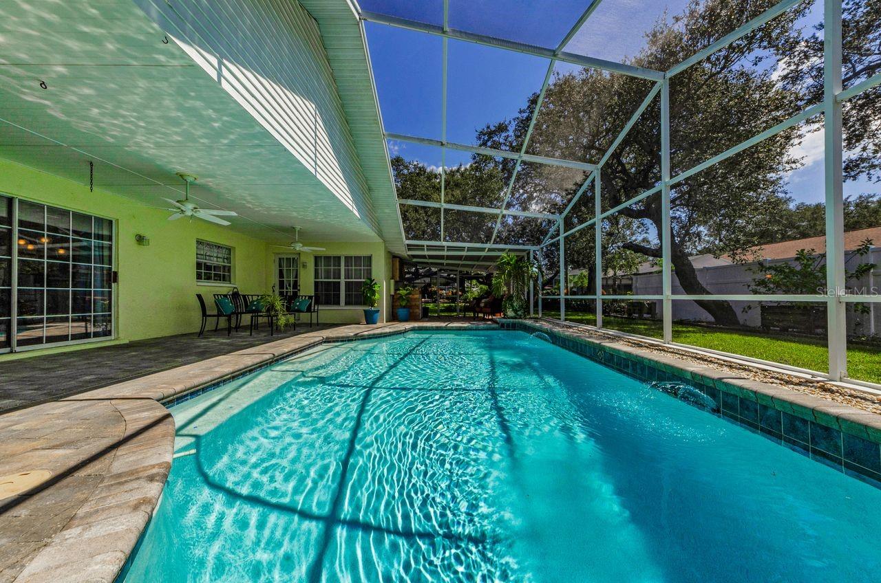 Image 30 of 60 For 1611 Gulf Beach Boulevard