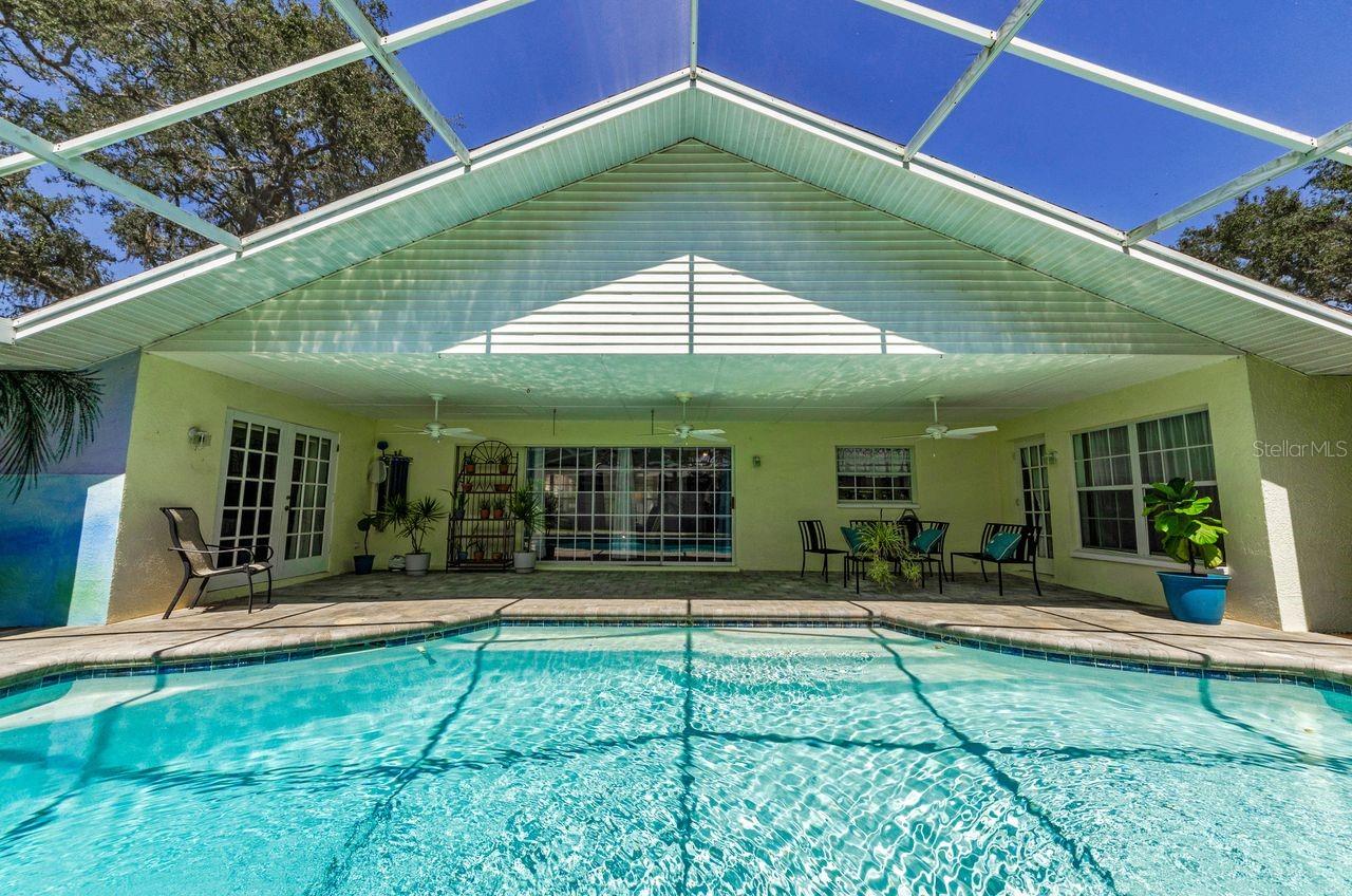 Image 31 of 60 For 1611 Gulf Beach Boulevard