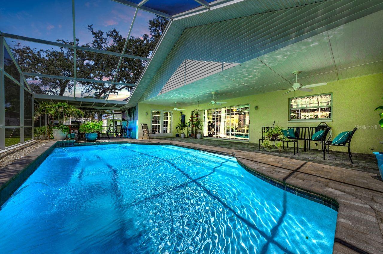 Image 32 of 60 For 1611 Gulf Beach Boulevard