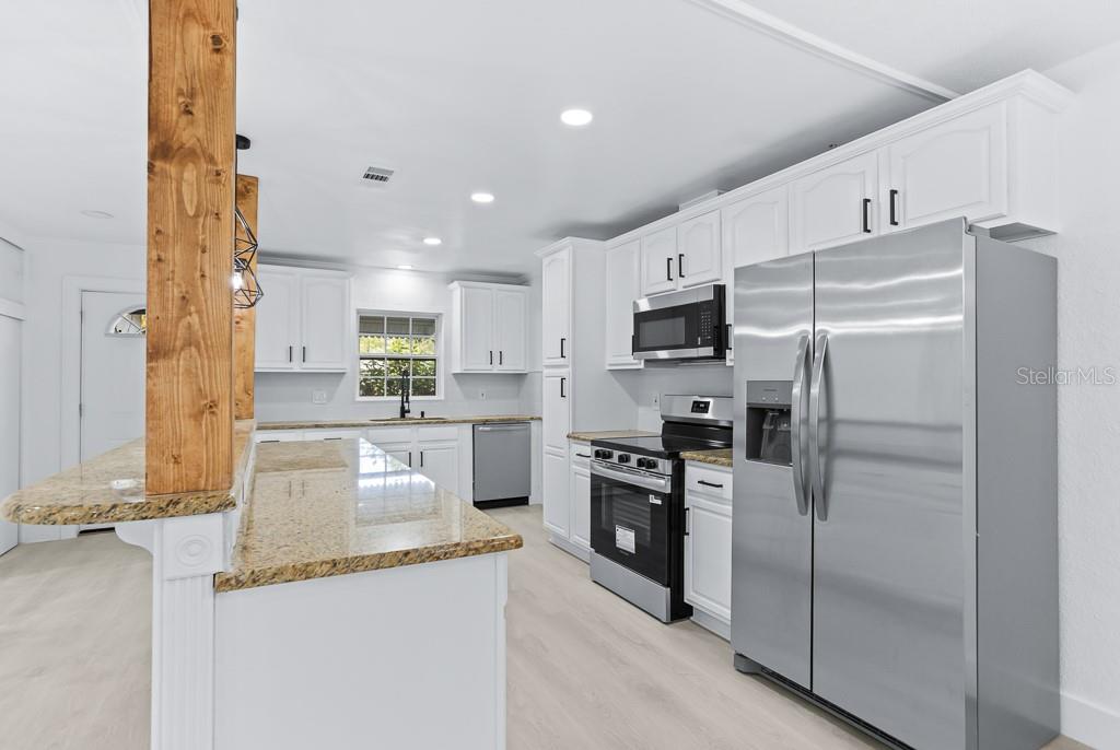 Image 6 of 22 For 4704 Chapin Avenue