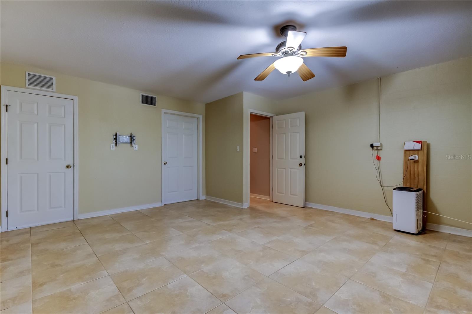 Image 58 of 73 For 9868 Indian Key Trail 65