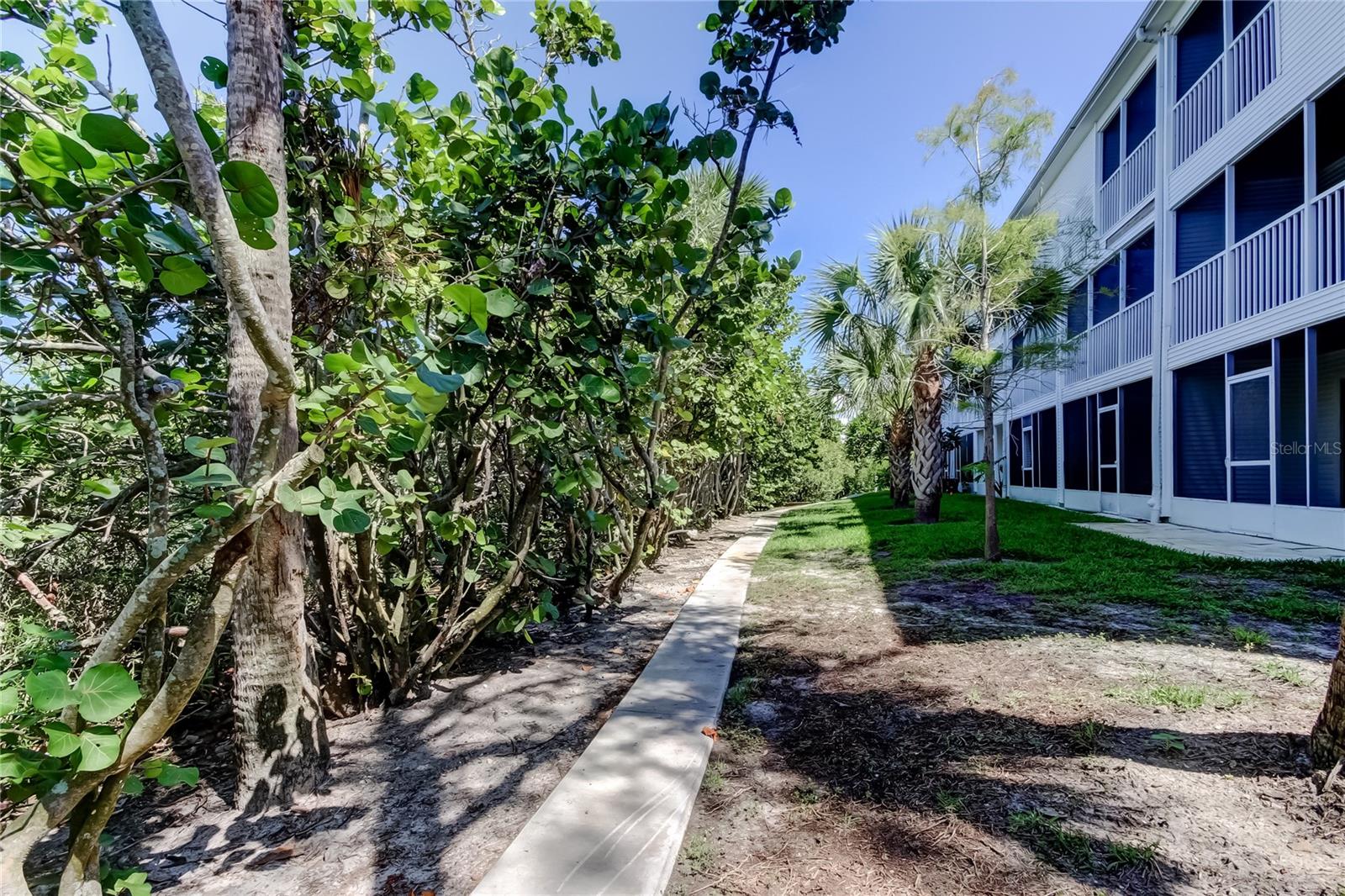 Image 64 of 73 For 9868 Indian Key Trail 65