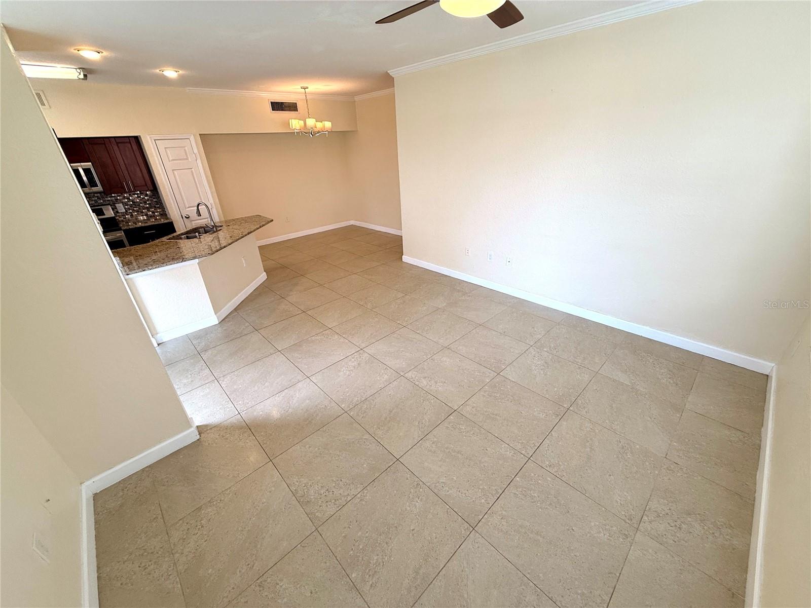 Image 12 of 41 For 10512 Windsor Lake Court 10512