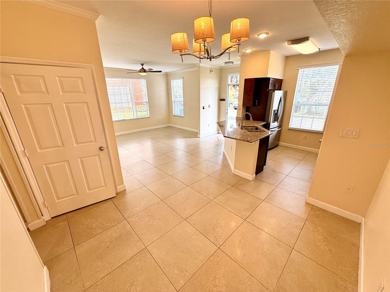 Image 14 of 41 For 10512 Windsor Lake Court 10512