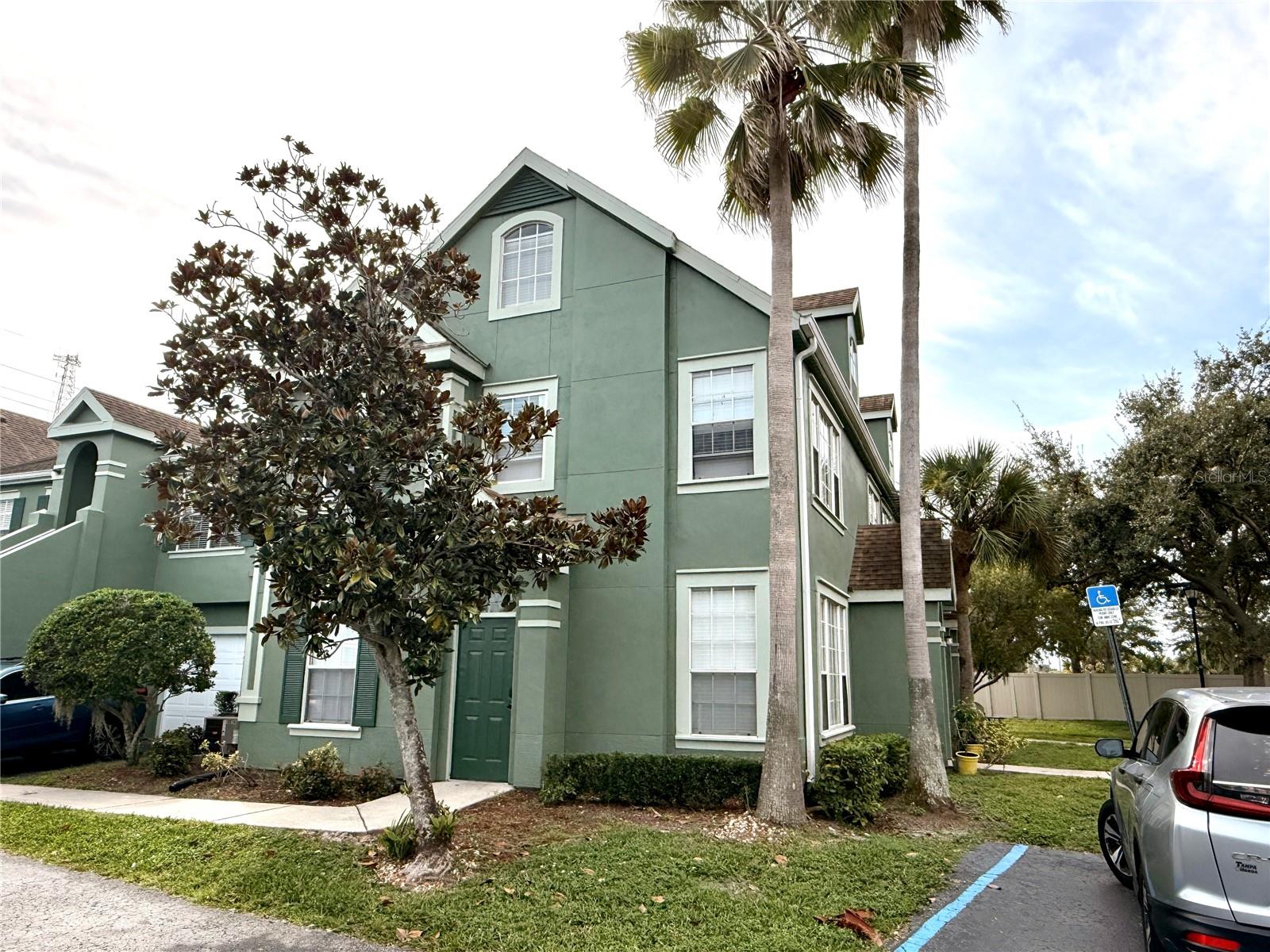 Image 3 of 41 For 10512 Windsor Lake Court 10512