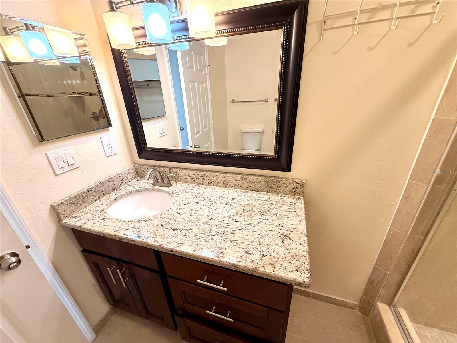 Image 37 of 41 For 10512 Windsor Lake Court 10512