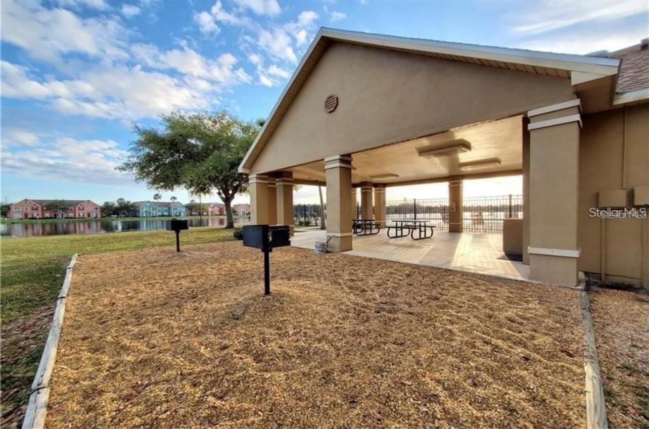 Image 8 of 41 For 10512 Windsor Lake Court 10512