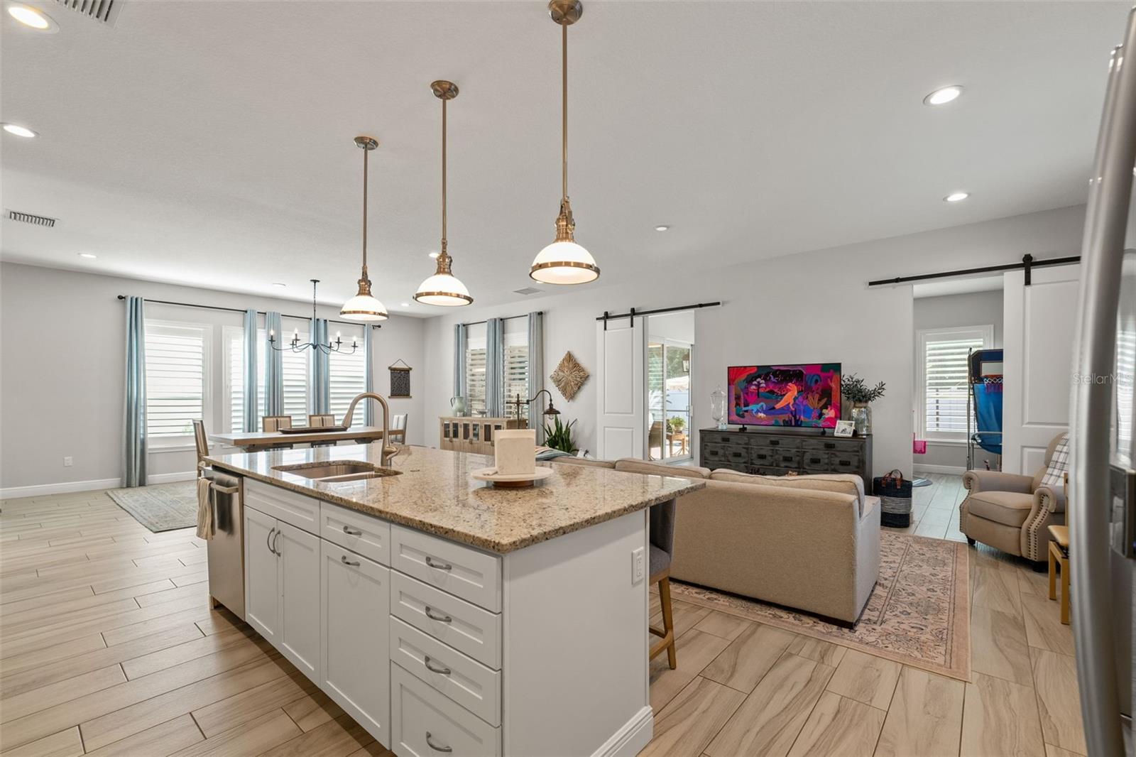 Image 17 of 57 For 4020 Kensington Avenue
