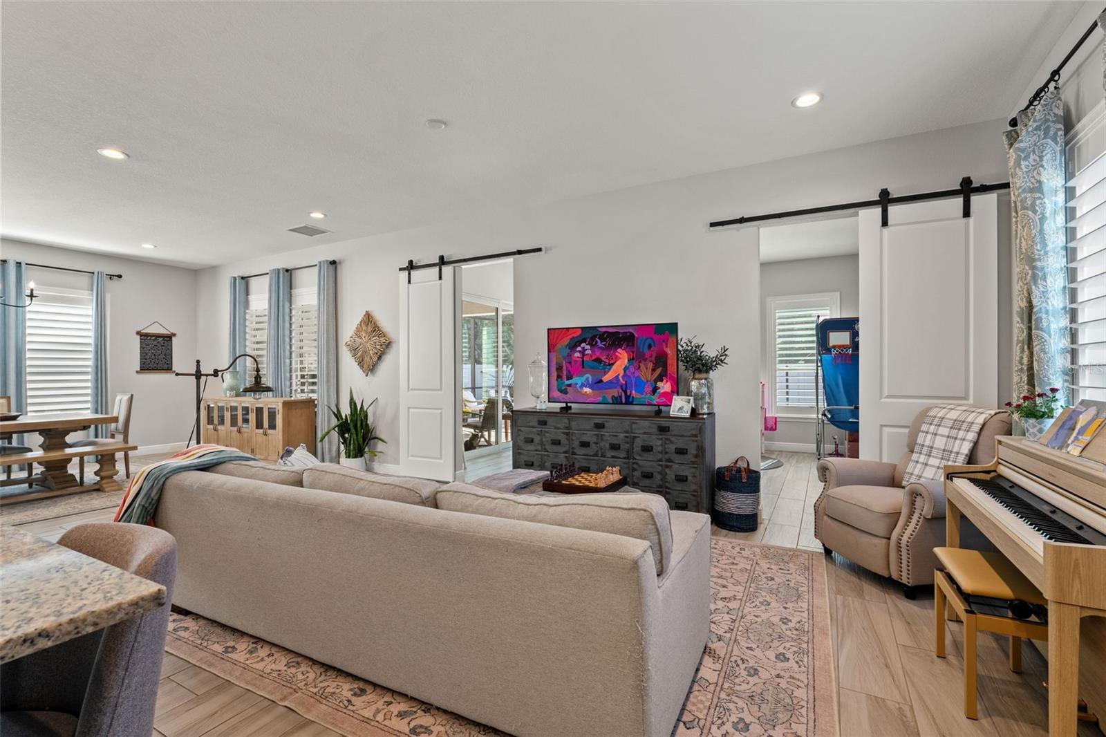 Image 18 of 57 For 4020 Kensington Avenue