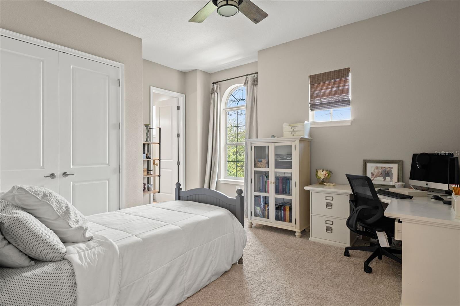 Image 34 of 57 For 4020 Kensington Avenue