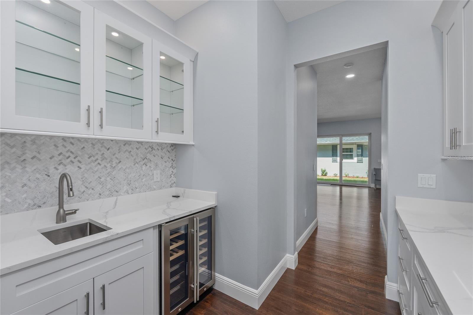 Image 11 of 63 For 3709 Dale Avenue