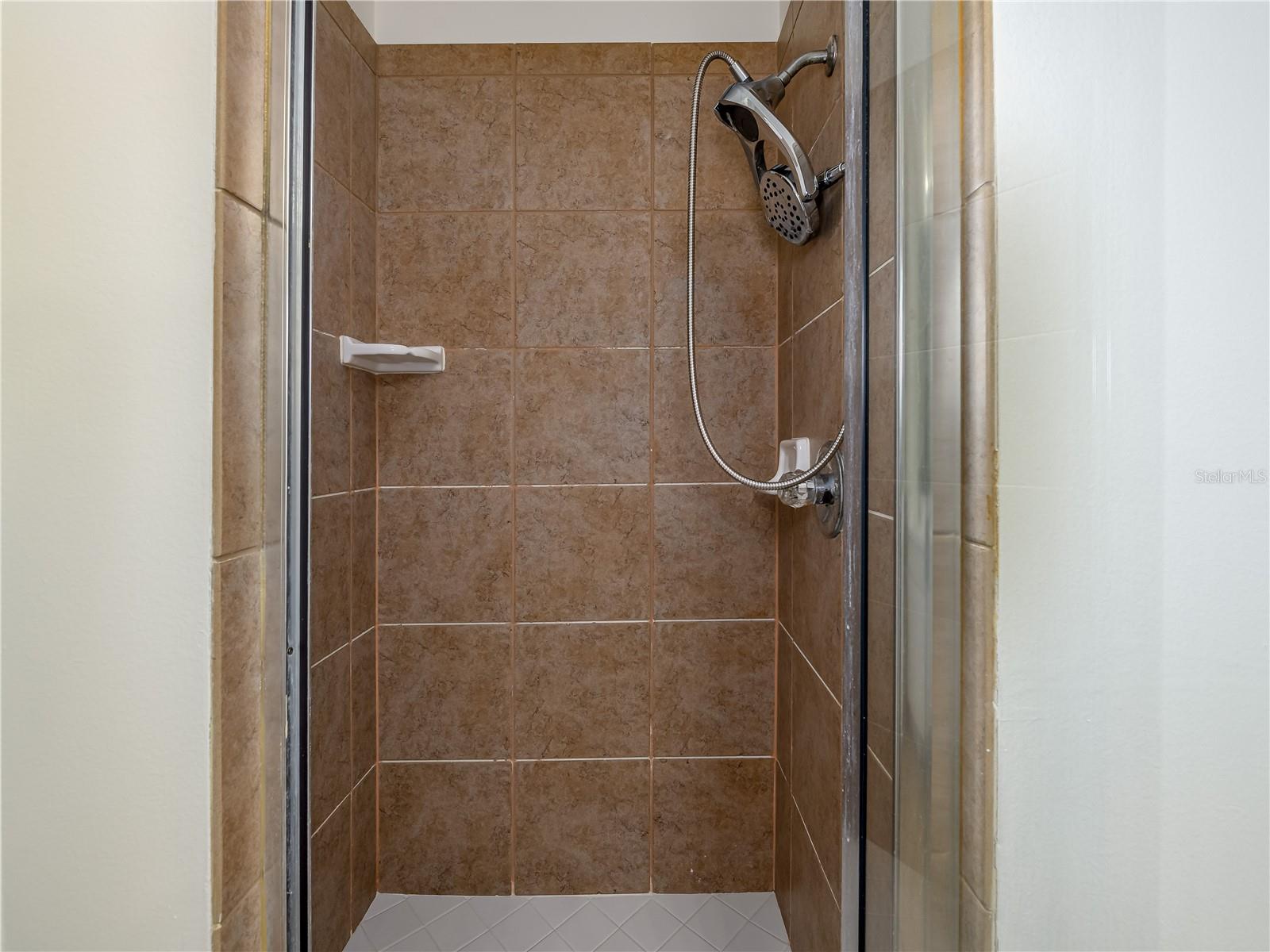 Image 28 of 100 For 10117 Whisper Pointe Drive