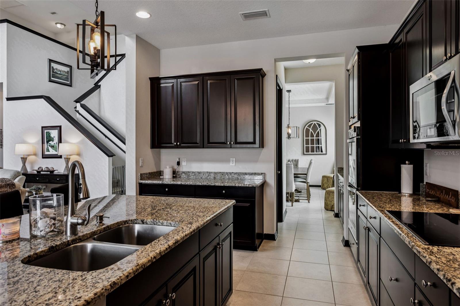 Image 10 of 70 For 4915 Butler National Drive