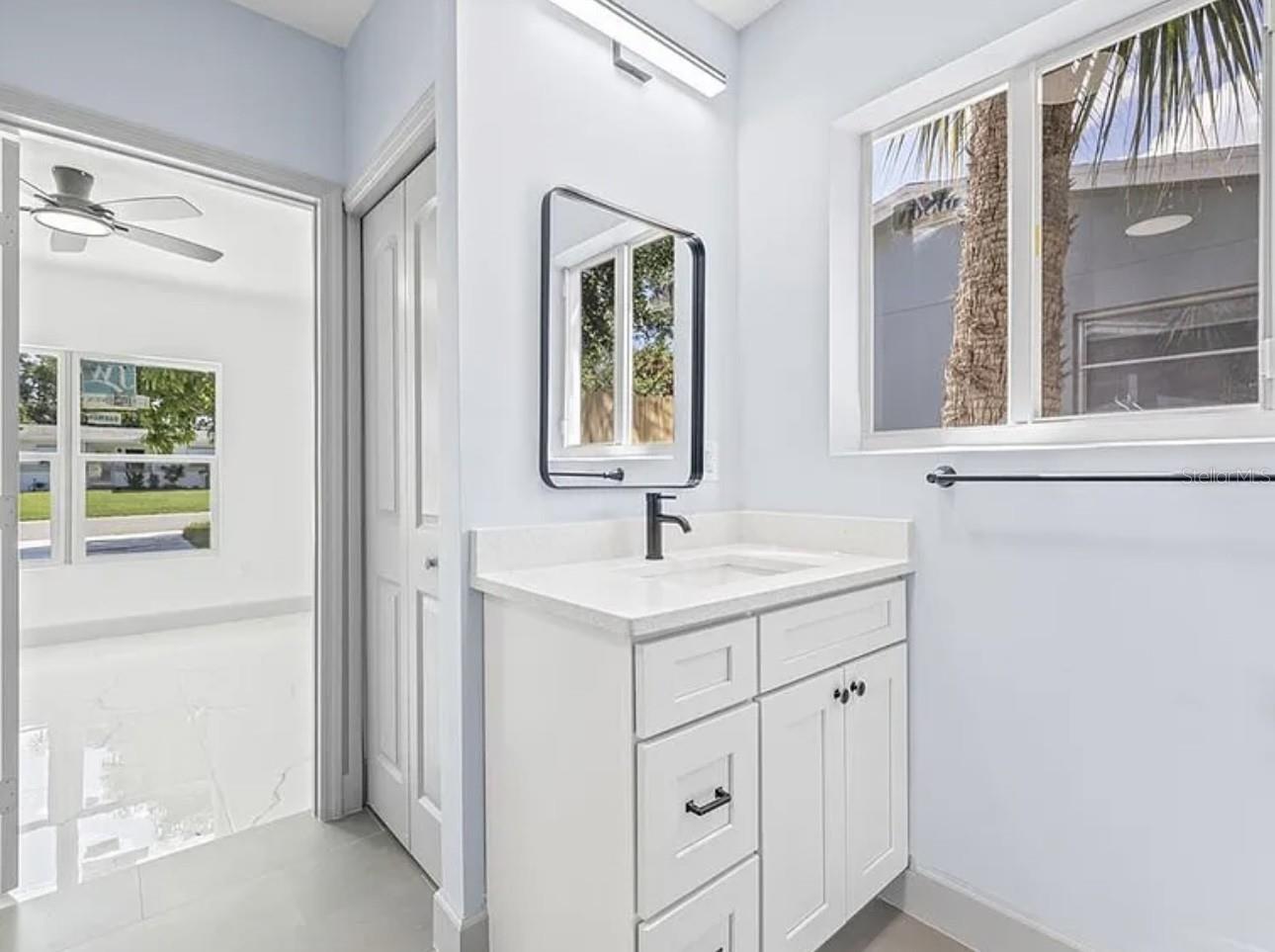 Image 21 of 33 For 1252 San Remo Avenue