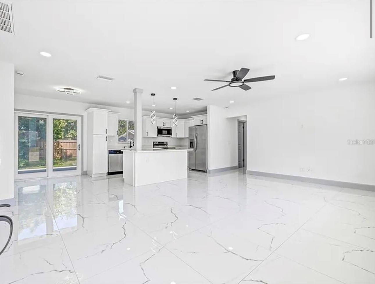 Image 5 of 33 For 1252 San Remo Avenue