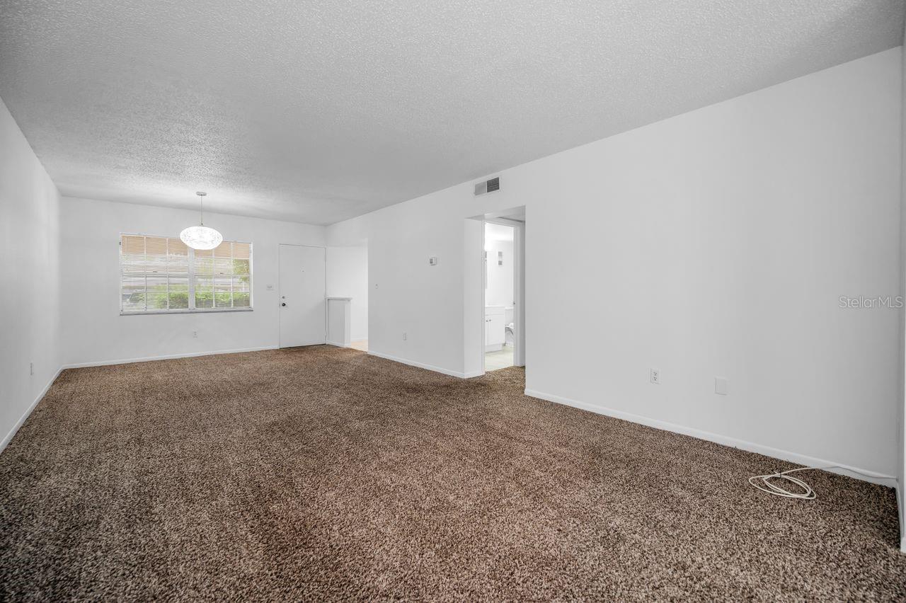 Image 13 of 46 For 860 Virginia Street 105