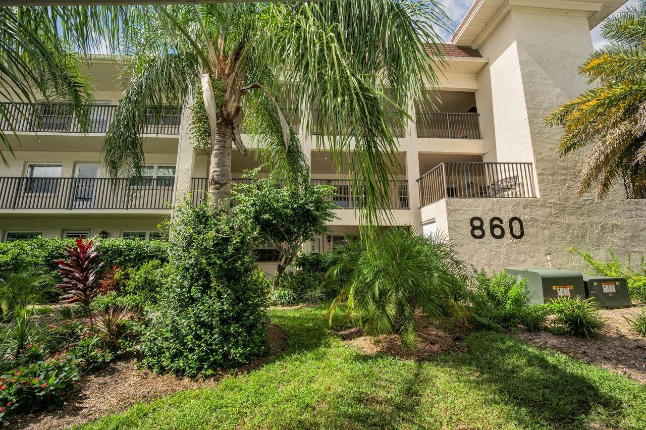 Image 45 of 46 For 860 Virginia Street 105