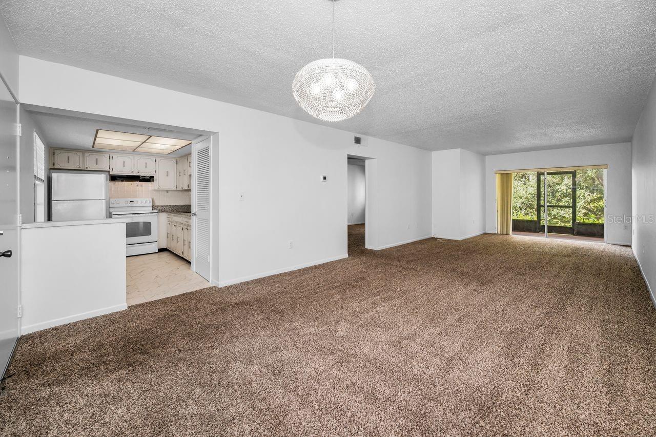 Image 5 of 46 For 860 Virginia Street 105