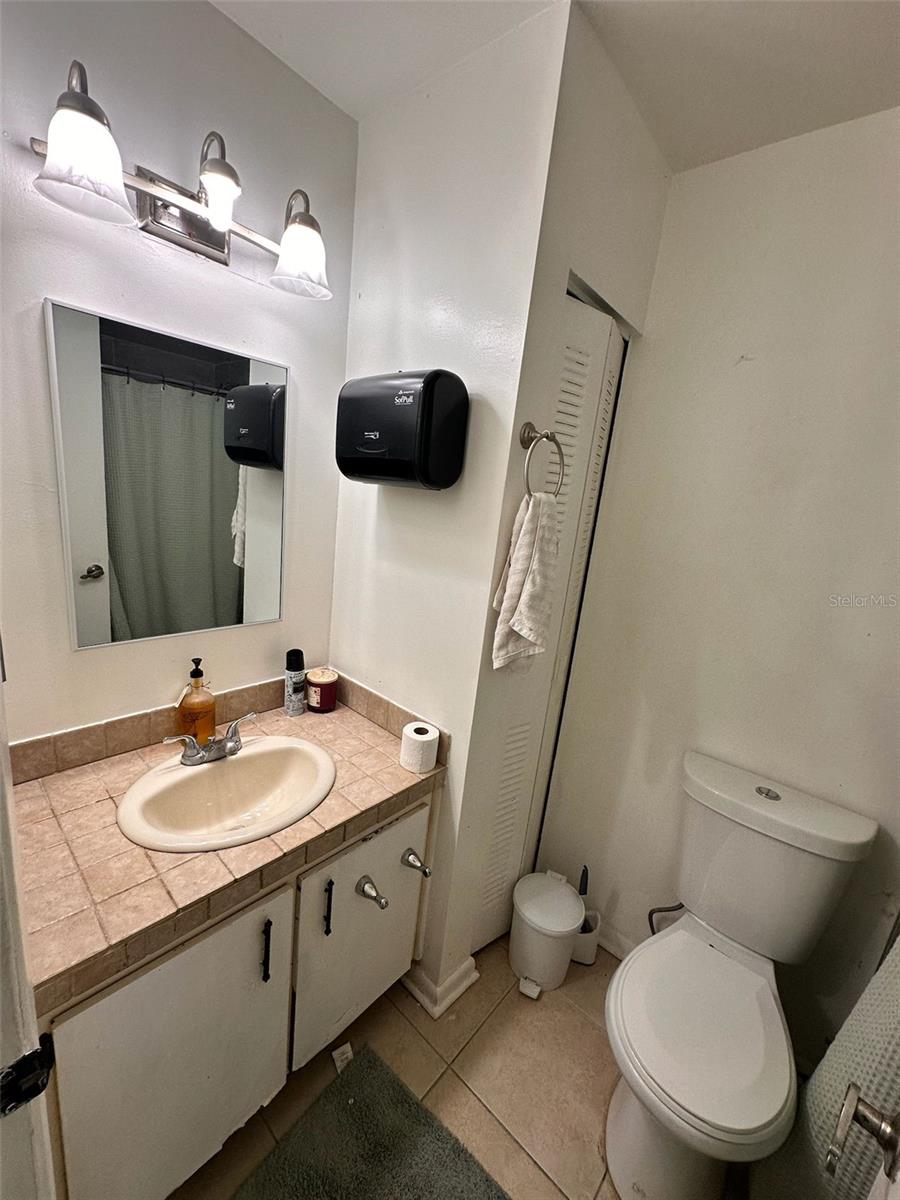 Image 12 of 39 For 10315 Delmar Circle