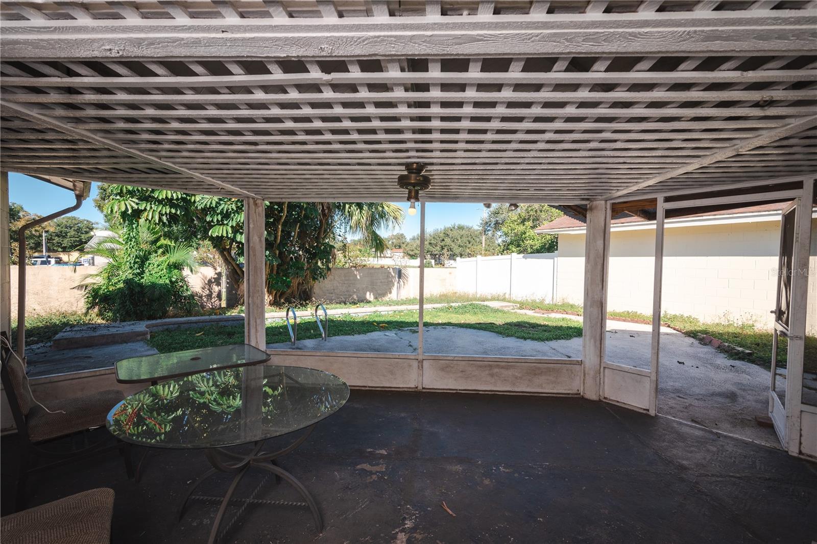 Image 29 of 39 For 10315 Delmar Circle